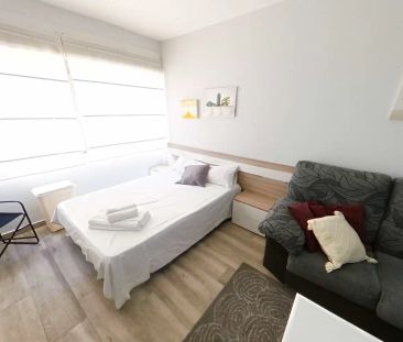 Piso de alquiler en Calle de Silva, Palacio - Foto 6