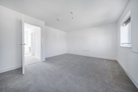 Upton hall crescent - Photo 3