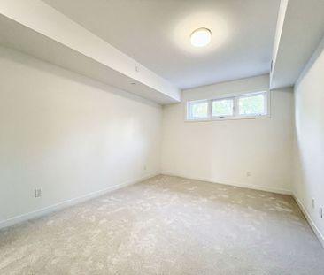For Lease - 4045 Hickory Drive Unit# 1, Mississauga, Ontario - Photo 2