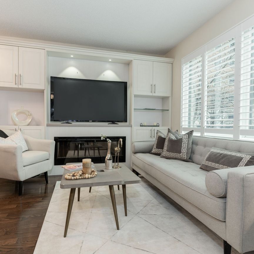 For Lease - 300 Bloor Street Unit# 309, Toronto, Ontario - Photo 1