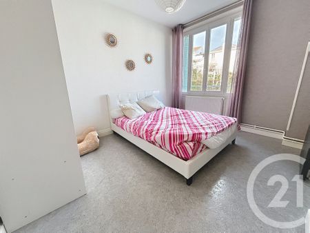 Location Appartement 2 pièces 34m² CHAMALIERES 63400 - Photo 2