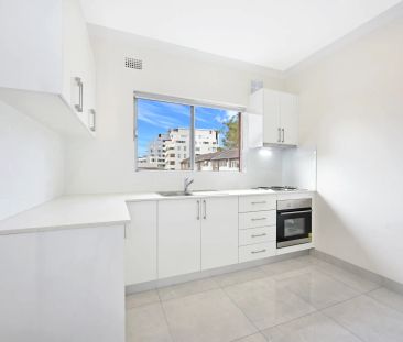 Fully renovated two bedroom apartment - Photo 1