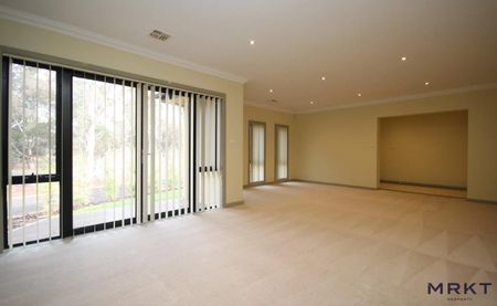 10 McCrae Street, Garran ACT 2605 - House For Rent | Domain - Photo 5