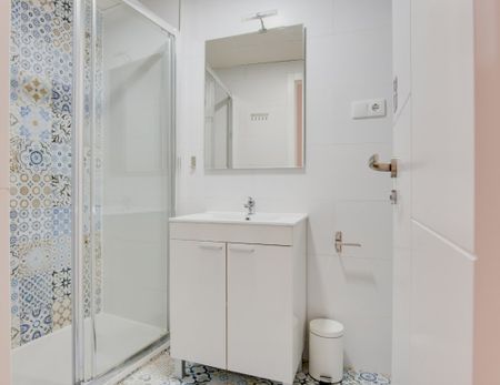 Charming room in Fernán Gonzalez Street - Photo 5