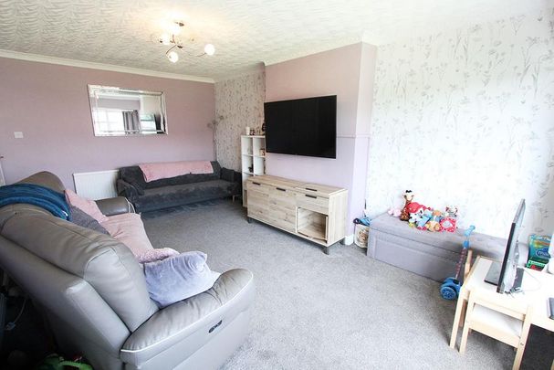 2 bedroom semi-detached bungalow to rent - Photo 1