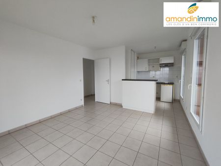 Location Appartement 2 pièces 38m² SAVIGNY LE TEMPLE 77176 - Photo 2