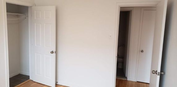 1 CH - 1 SDB - Montréal - $1,200 /mo - Photo 2