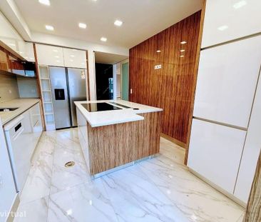 Luxury Apartment for rent in Vila Nova de Gaia, Distrito do Porto - Photo 2