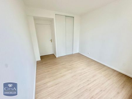 Location Appartement 3 pièces 96m² LYON 4ème - Photo 4