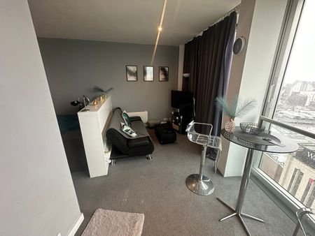 Studio Flat, The Rotunda, B2 - Photo 5
