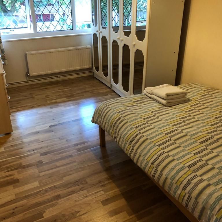 3 bedroom flat to rent - Photo 1