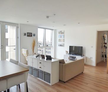 2 Bed Flat, Number One Bristol, BS1 - Photo 2