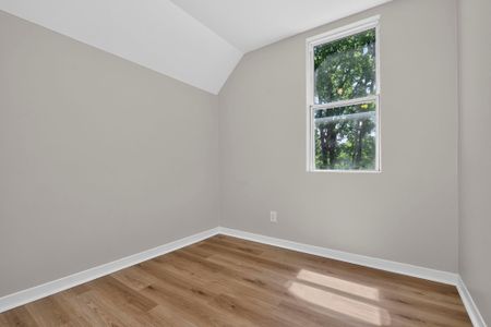 For Lease - 647 Ottawa Street, Midland, Ontario - Photo 4