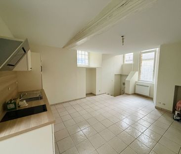 Location Appartement 1 pièce 29m² - Photo 3