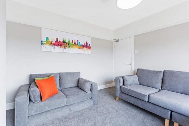 1 bedroom in a house share to rent - Photo 1