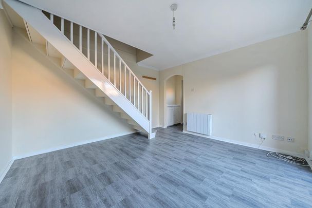 1 bedroom end of terrace house to rent - Photo 1