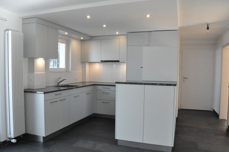 komfortable 4½ Zimmer-Wohnung im Zentrum der Stadt... - Foto 3