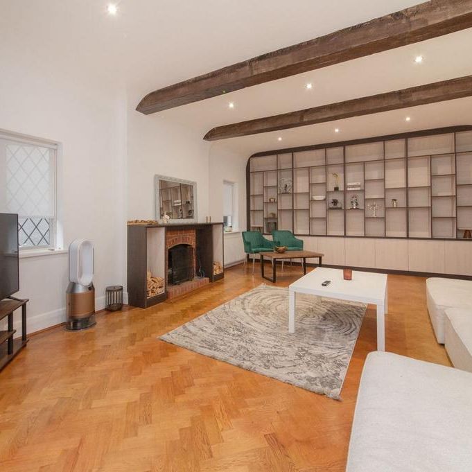 4 bedroom detached house to rent - Photo 1
