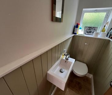 2 bedroom cottage to rent - Photo 1