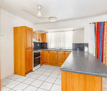 Comfort, Space and Serenity-Your Kelso Home Awaits! - Photo 5