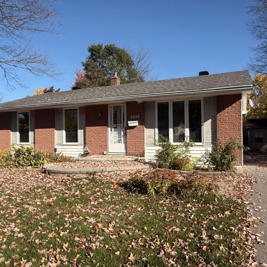 For Lease - 2098 Fillmore Crescent, Beacon Hill North - South and Area, Ontario - Photo 1