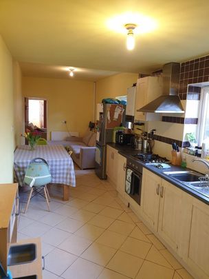 5 Bed Terraced House, Highbury Road, B14 - Photo 1