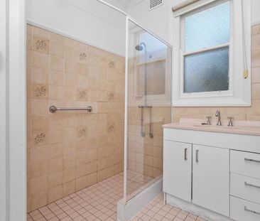 CHARMING HOME CLOSE TO CBD! - Photo 4