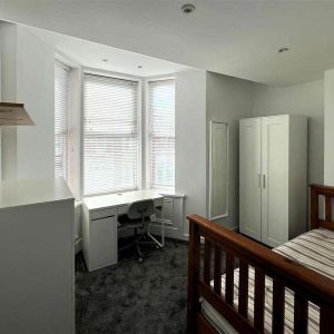 Hazelwood Avenue, Jesmond, NE2 - Photo 2