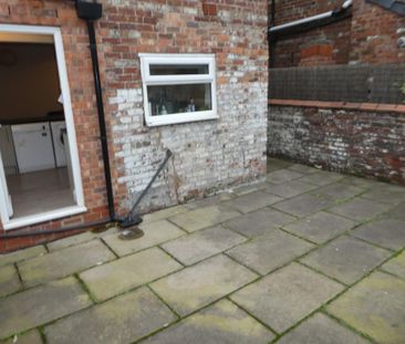 5 bedroom terraced house to rent - Photo 3