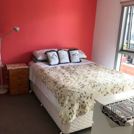 Port Melbourne - Photo 3