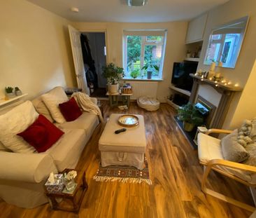 2 Bed Terraced House, Town Place, RG1 - Photo 5