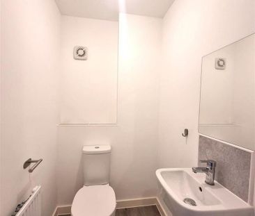 2 bedroom semi-detached house to rent - Photo 1