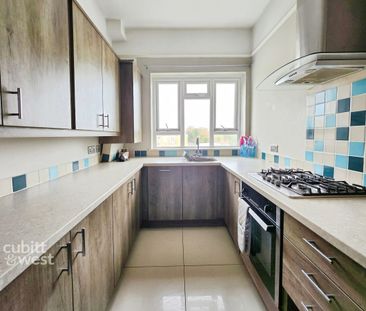 2 bedroom flat to rent - Photo 5