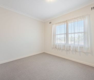 4 Derrima Road, Queanbeyan NSW 2620 - House For Rent | Domain - Photo 2