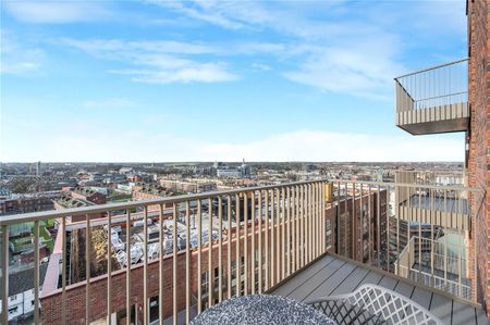 Grand Canal Harbour, Grand Canal Place, Dublin 8 - Photo 2