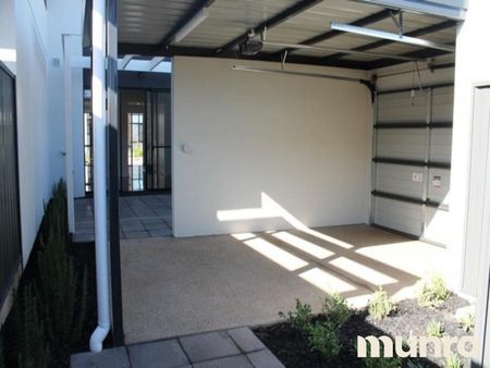41 Tulloch Street, St Clair SA 5011 - Townhouse For Rent | Domain - Photo 3