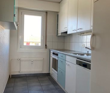 3.5 Zimmerwohnung mit Balkon / 3. OG OHNE Lift - Photo 3