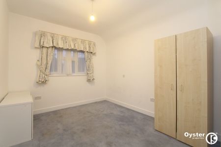 Green Lane, Edgware, HA8 - Photo 4