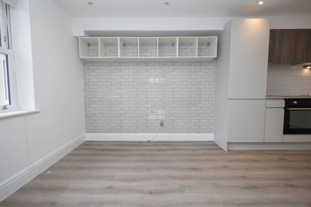 1 bed flat to rent in Albert Road, Bournemouth, BH1 - Photo 5