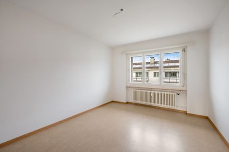 Geräumige Familienwohnung im Grünen - Foto 2