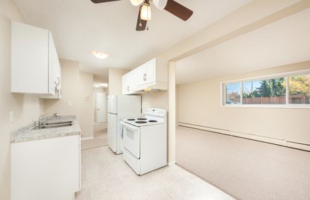 Fernwood Apartments - Photo 2