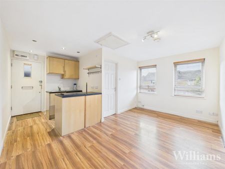 1 bedroom flat to rent - Photo 2