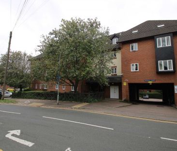 2 bed Flat for rent - Photo 3