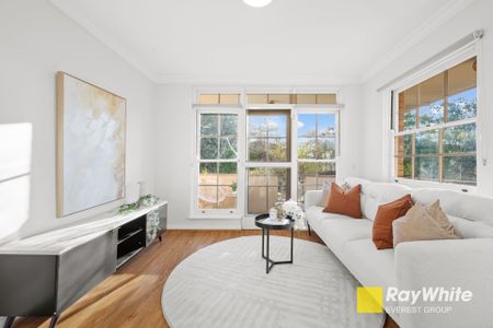 Spacious 3 Bedroom Apartment in Prime Epping Location - Photo 4