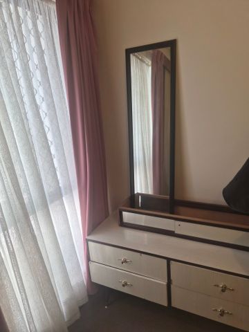 South Perth - Photo 2