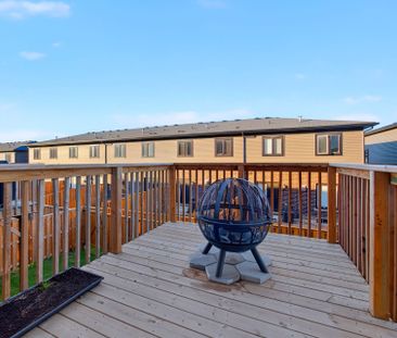 For Lease - 47 BENSLEY Lane, Hamilton, Ontario - Photo 3