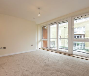 Almansa Way, Lymington, SO41 flat to rent - Photo 6
