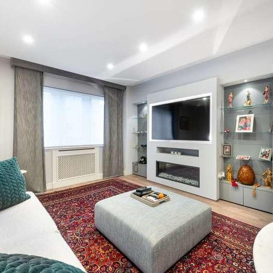 Kensington High Street, High Street Kensington, W8 - Photo 1