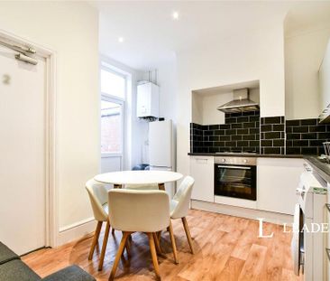 4 bedroom house to rent - Photo 1
