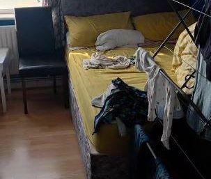 1 bedroom in a flat share to rent - Photo 1